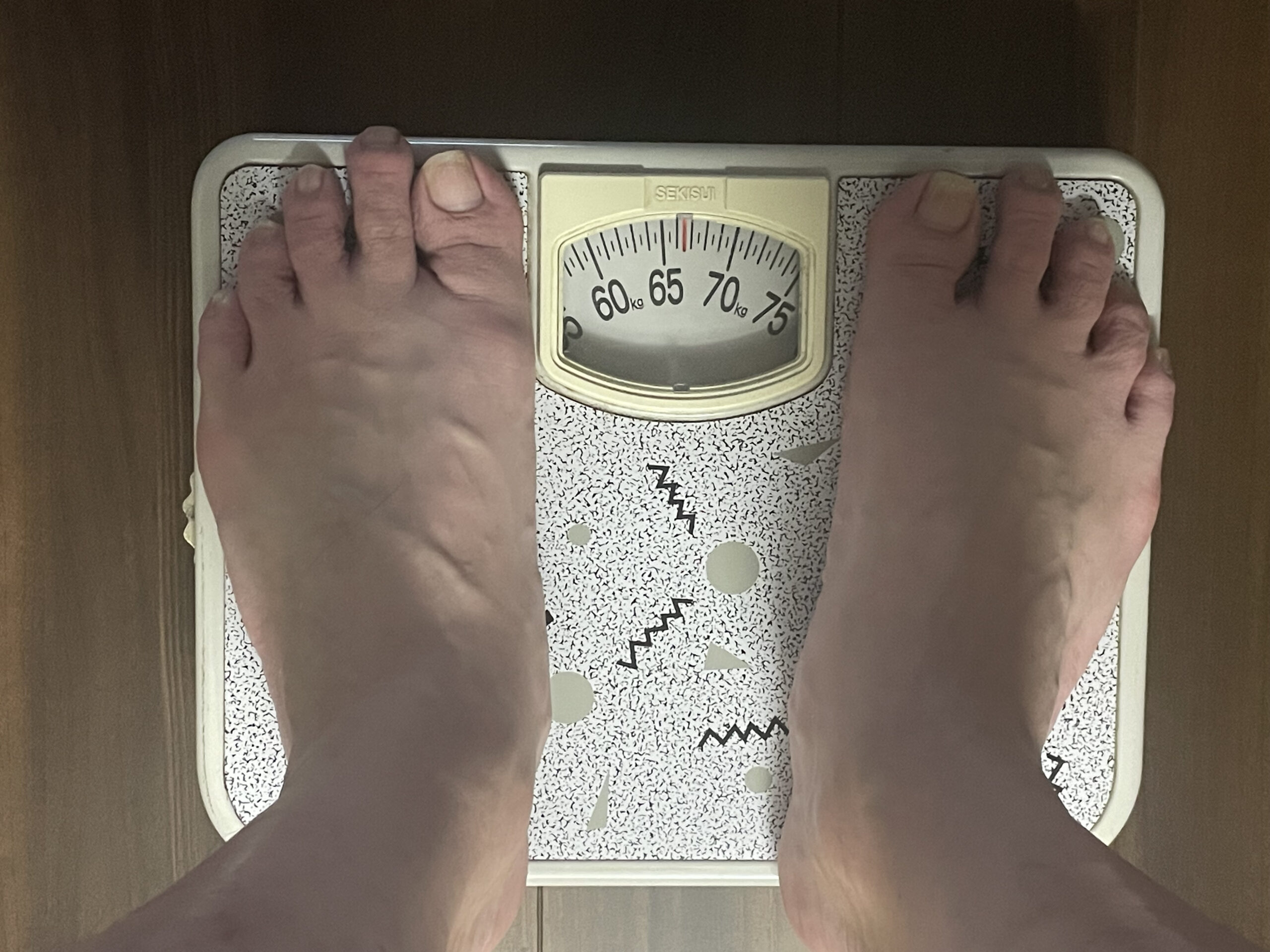 4週目の体重66.5kg アナログ体重計の記録