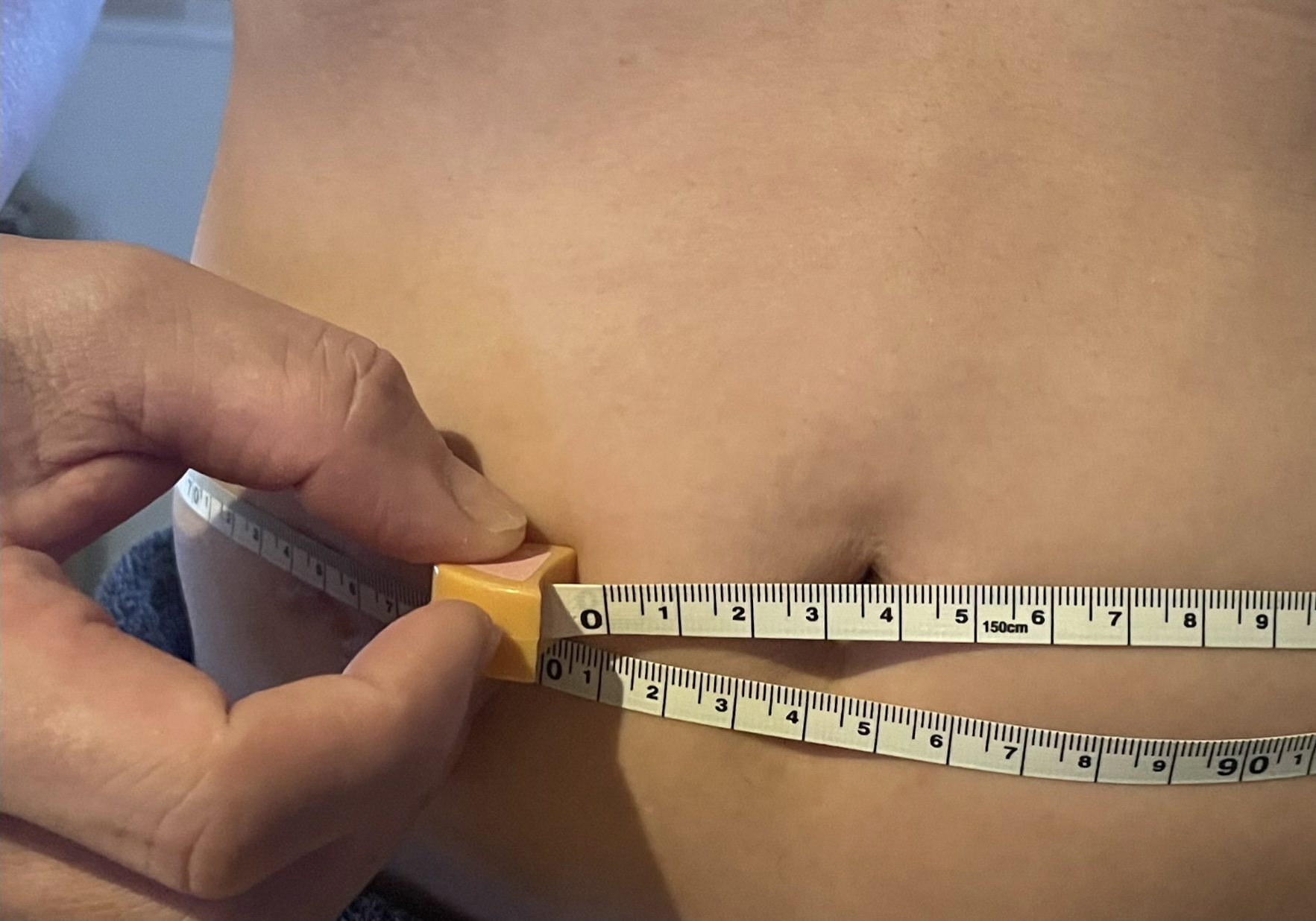 8週目の腹囲81cm メジャーで測った記録