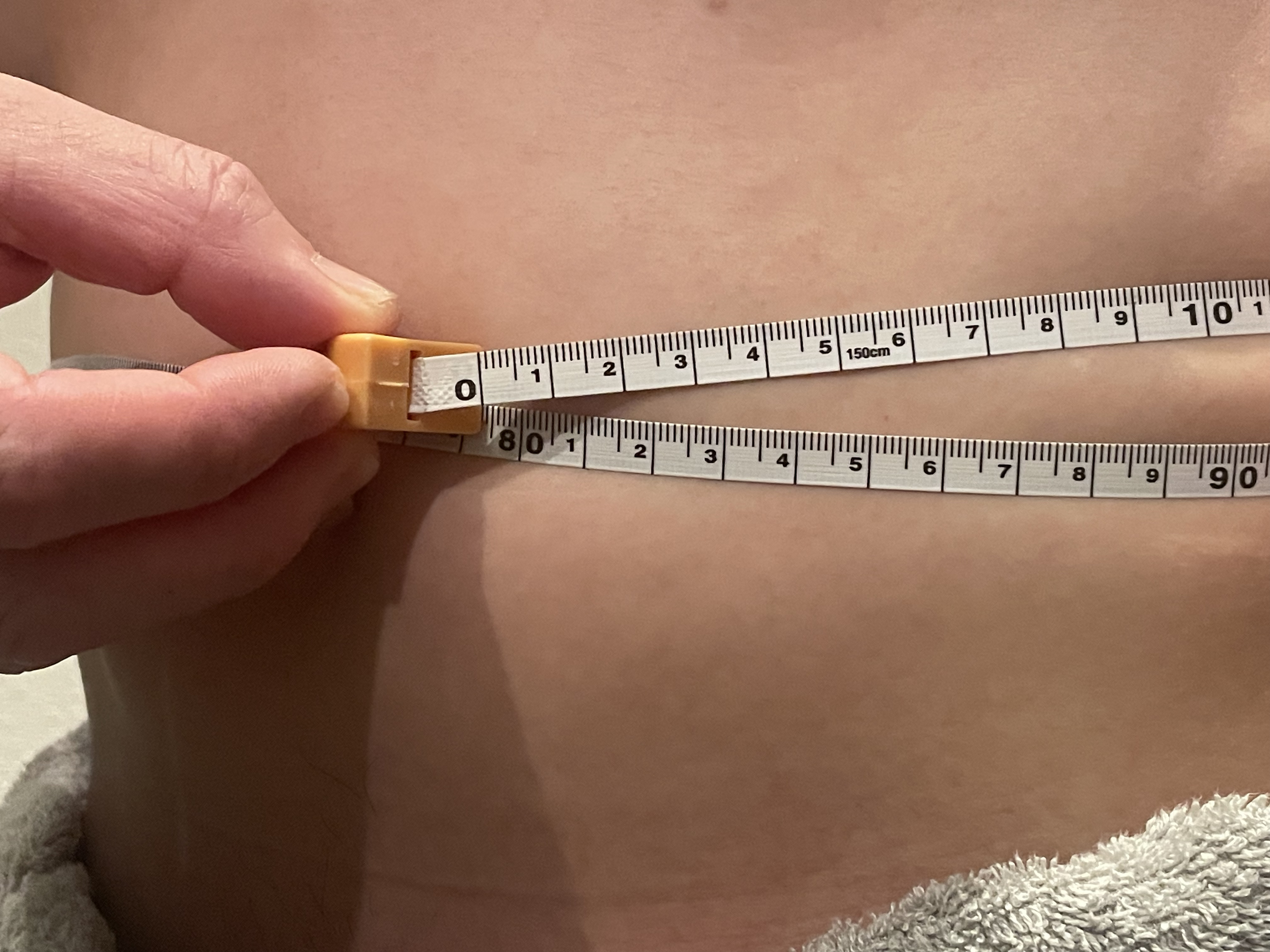 9週目の腹囲81cm メジャーで測った記録